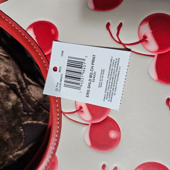 NWT SOLD OUT Coachtopia Coach Ergo Shoulder Bag in Vintage Cherry Print - Picture 3 of 7